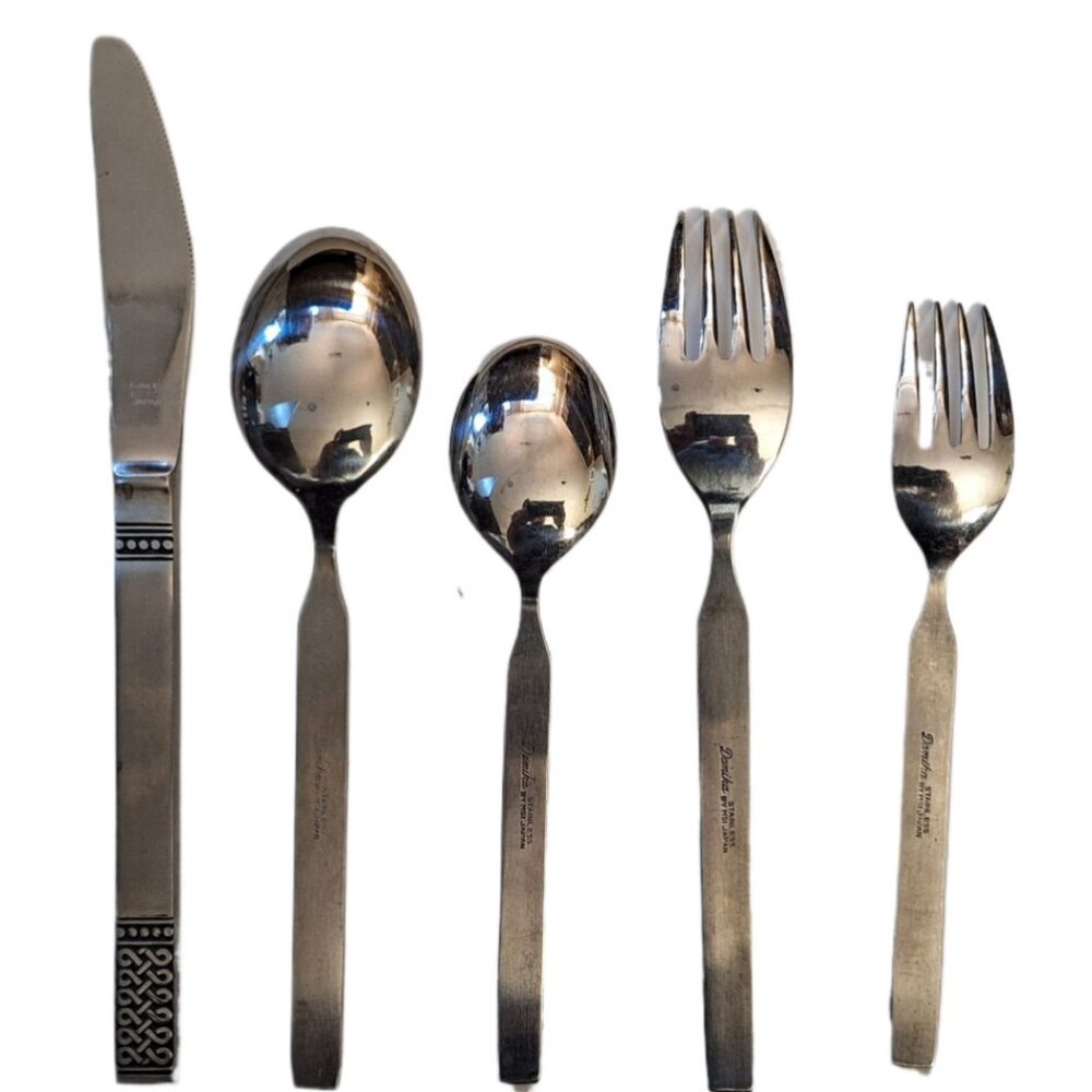 Danika MSI Stainless Steel Japan Irish Celtic Knot 5 Piece Place Setting Excelle